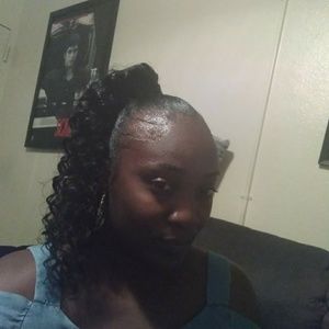 Meet your Posher, Jennell